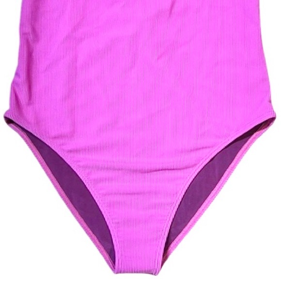 Beach Riot Reese Scoopback One-Piece Swimsuit - Picture 6 of 15